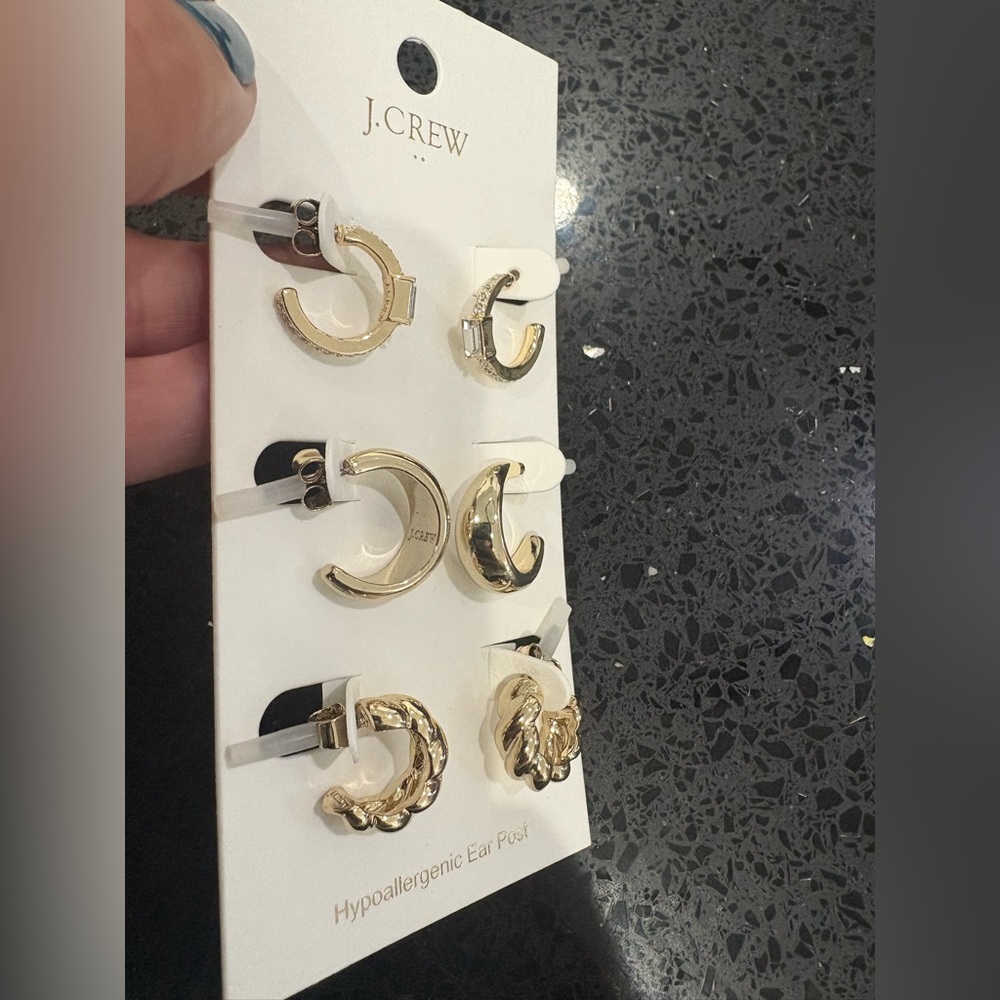 J. Crew Gold Hoop Earrings Set (3 Pairs), Brand new with tags - Picture 3 of 5